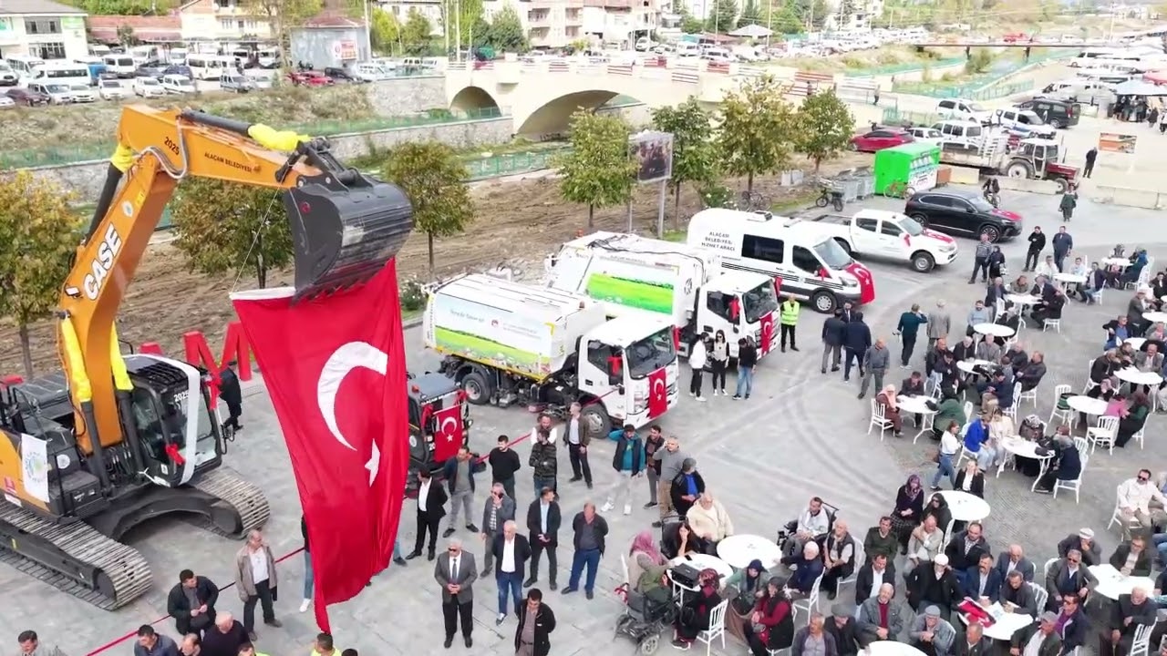 Alaçam’da Belediye Araç Tanıtımında Güçlü Mesajlar: “Gelecek Nesiller İçin Çalışıyoruz”