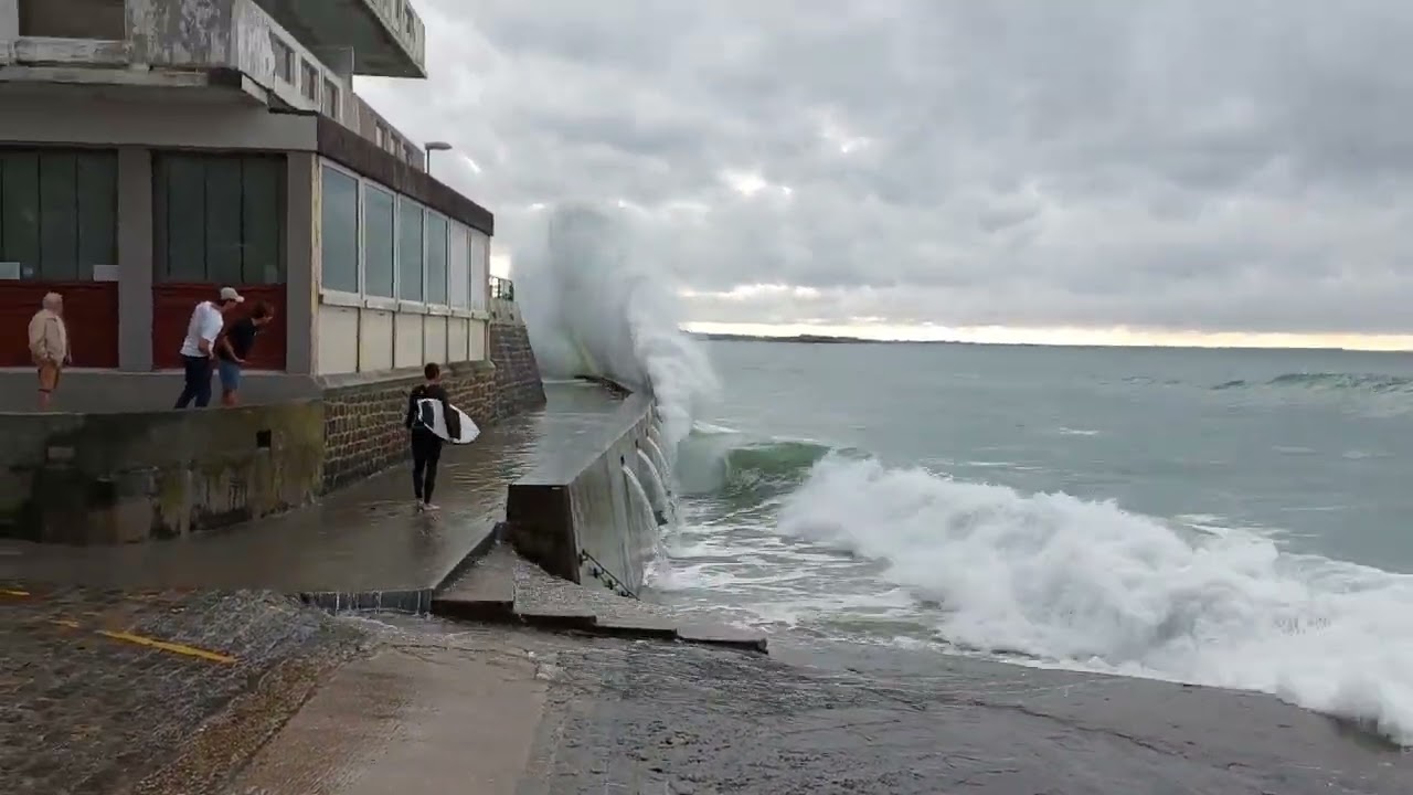 Grandes marées Saint-Malo Jeudi 28 Septembre 2023 - coefficient 100 - huge waves