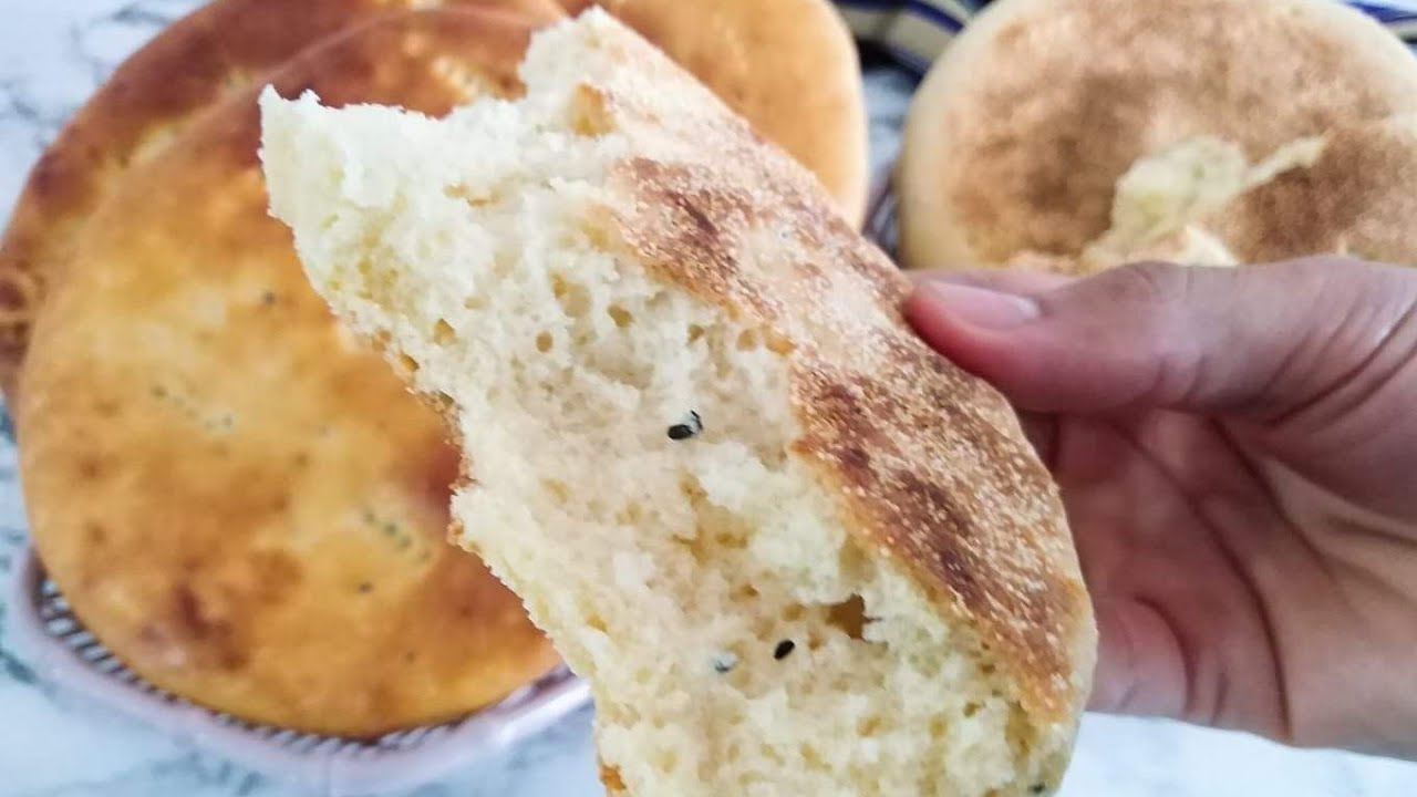 أنواع من الخبز التونسي الدياري بعجينة واحدة : خبز الطاجين - خبز الطابونة - خبز الكوشة 👌👌