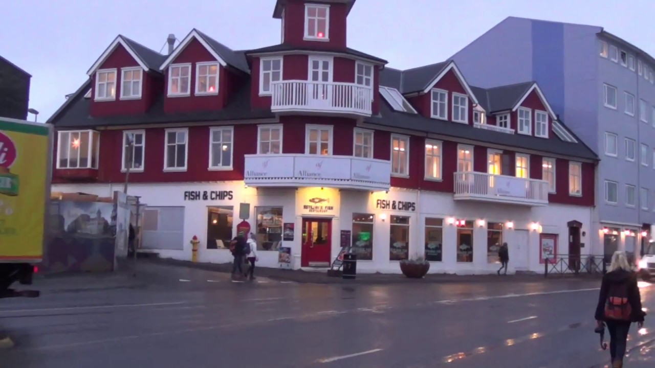 Reykjavik - Walk to the Harbour from Hotel - Shops and Pubs - Iceland