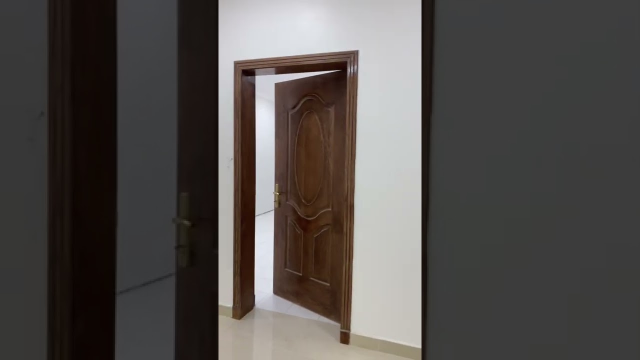 للبيع بيت دور وشقتين وملحق جديد المساحه 400م الاتجاه شرقي يفتح على مرفق حكومي شارع 15