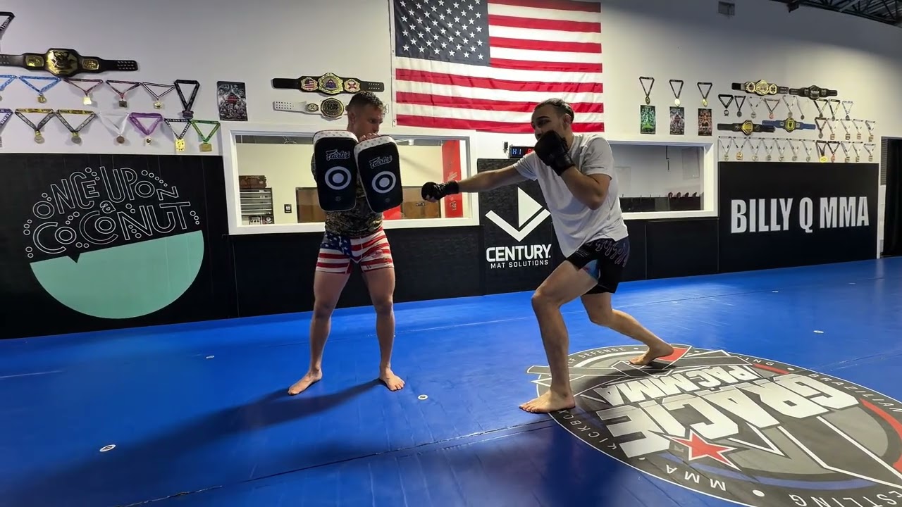 ✅ Day 4 Kickboxing: Back to Basics w/ Coach David &ldquo;El Pantero&rdquo; 🥊 | Gracie PAC