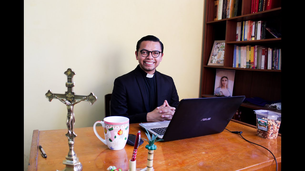 Píldora litúrgica # 1: EL CRUCIFIJO EN EL ALTAR ¿Por qué tenerlo?