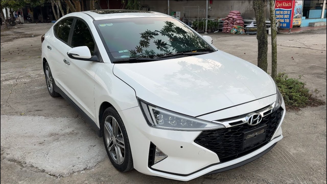 ELANTRA Turbo Sport 2020 thật đẹp ở hơn 400tr. Xe 1 chủ chạy 7v km máy số zin, lh 0966880665