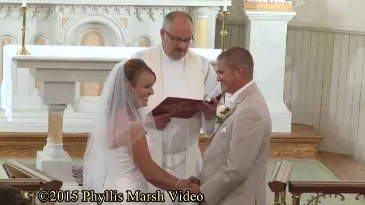 Watch How This Priest Handles a Nervous Bride / Eastern Shore Weddings