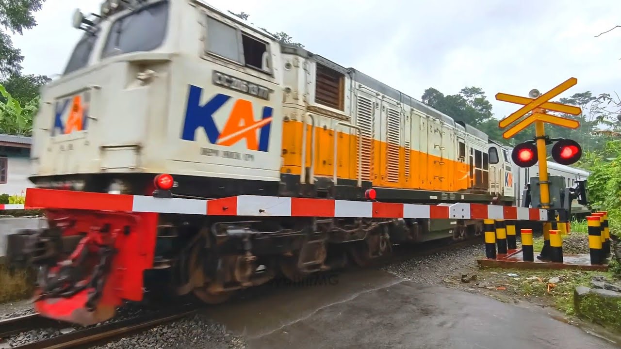 Palang Baru BET Lintas | 3 Perlintasan Kereta Api WANTECH Beda Generasi