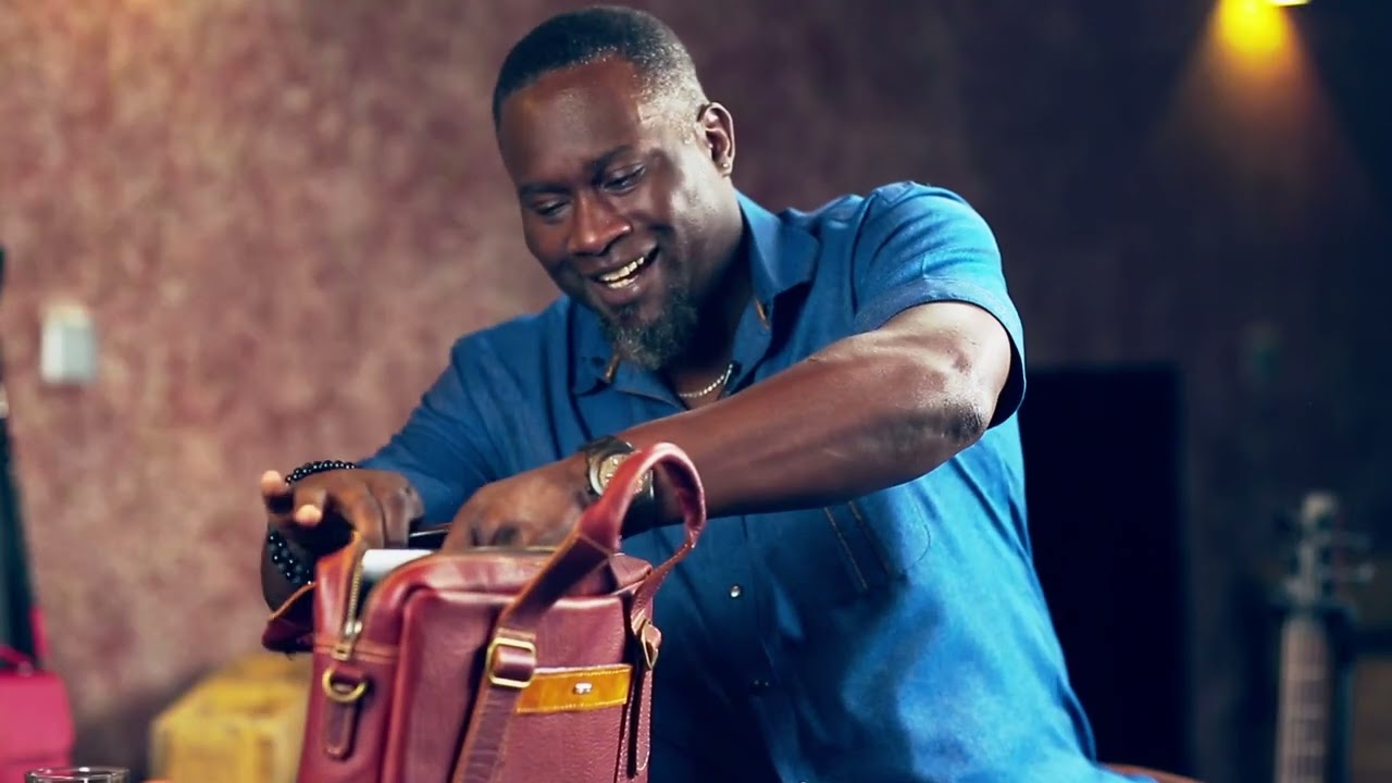WHATS IN MY OTONGOLO MONEY MAKER BAG