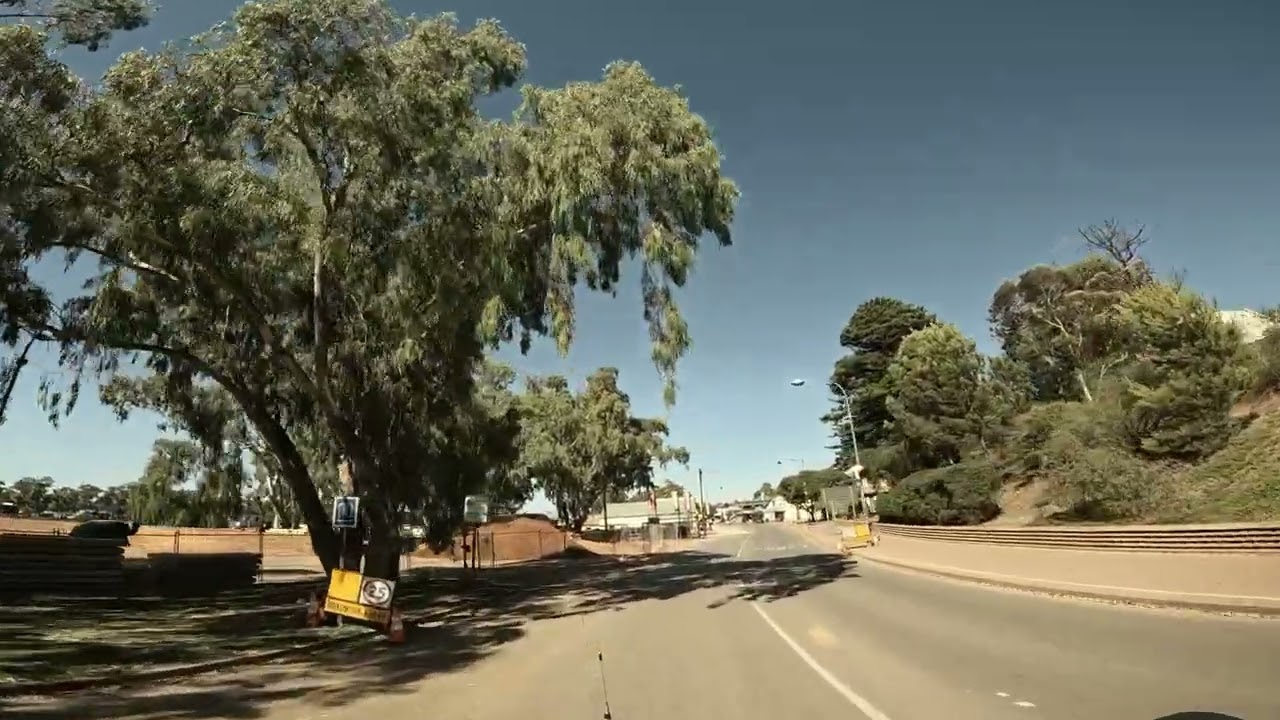Video 1013 Driving in Mannum SA