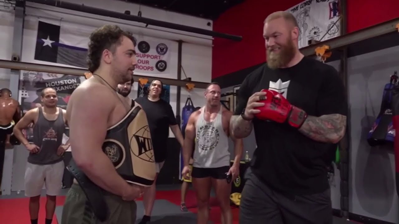The Mountain Destroys Mizkif