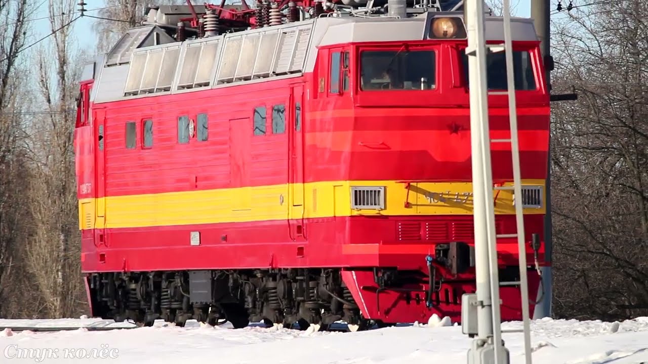 ЭЛЕКТРОВОЗ ЧС4т-473 на ст. ОТРОЖКА / ELECTRIC LOCOMOTIVE ChS4t-473, Otrozhka station