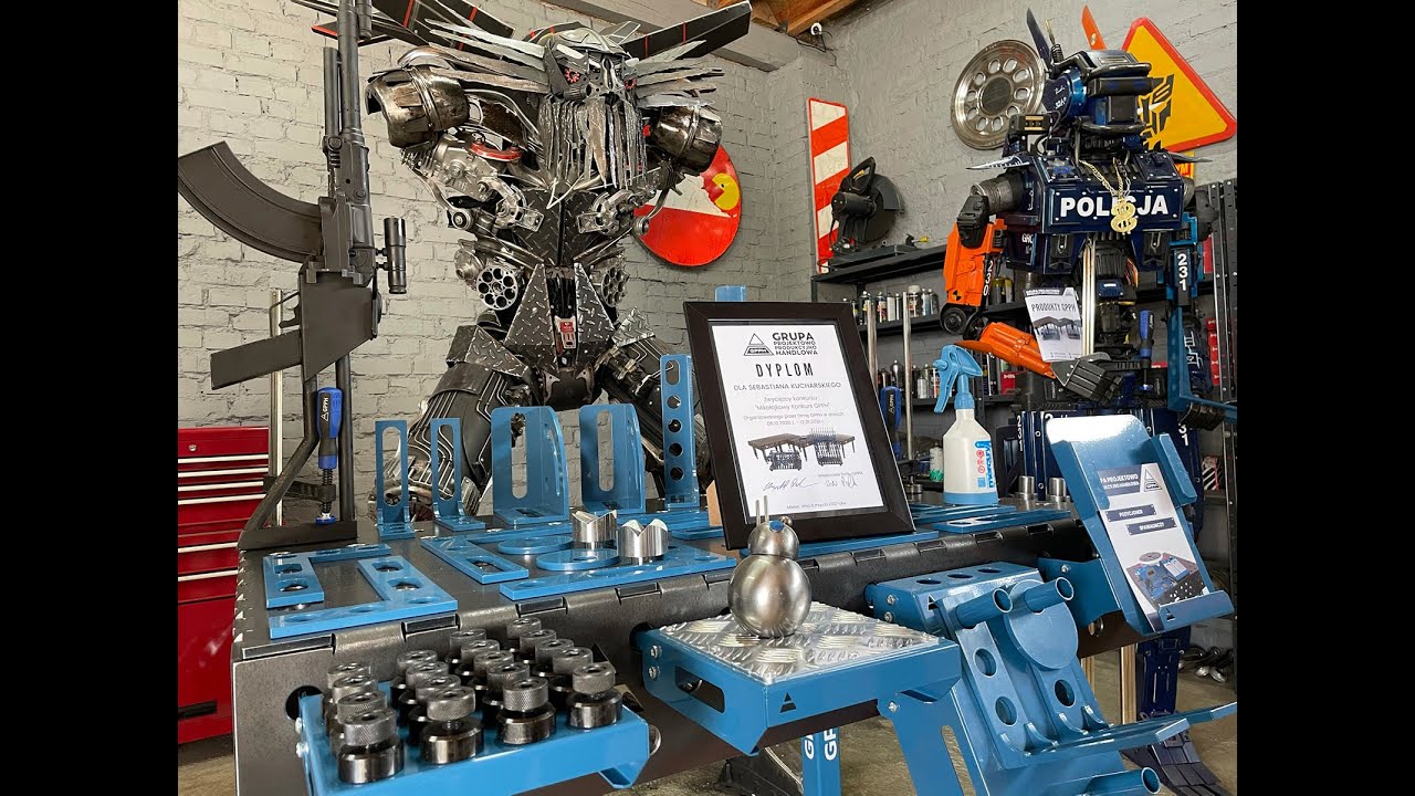 The Grand Final! Awarding the main prize in the GPPH Event - GPPH Welding Table at the Robot Factory