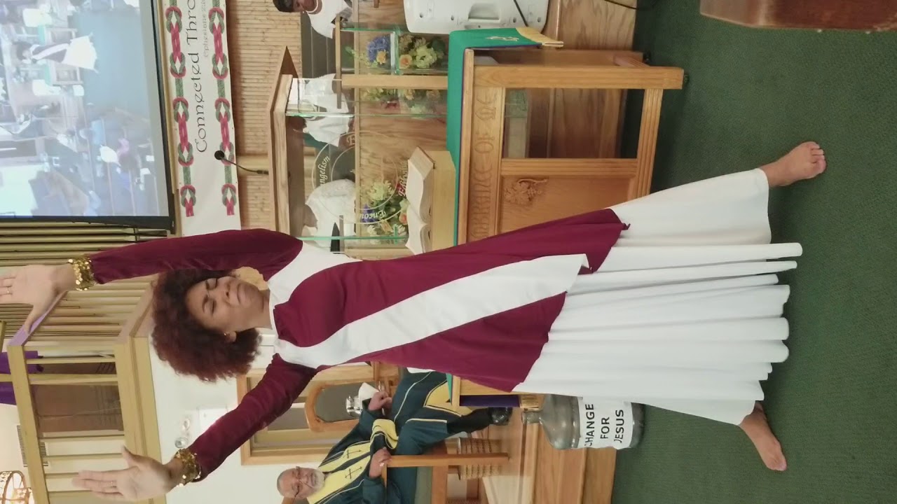 Spirit break out by William McDowell -Praise Dance As they Simpson