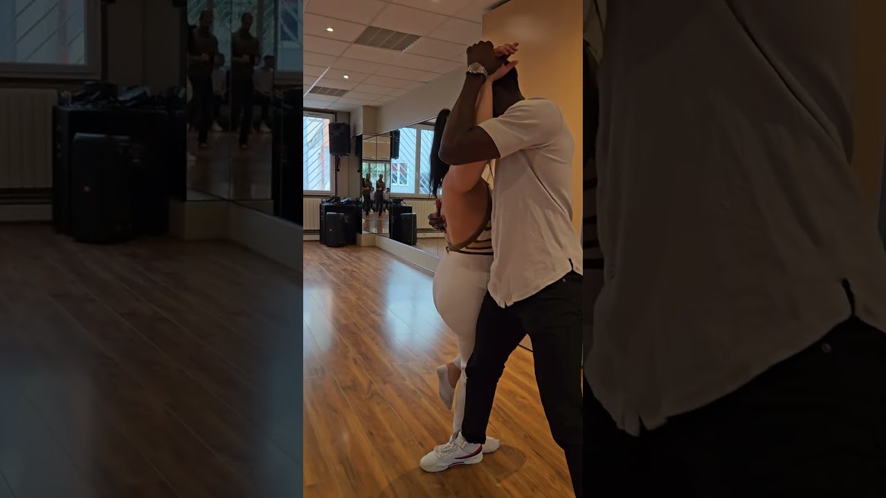 Kizomba avec Joseph chez Salsa Emoci&oacute;n Dijon