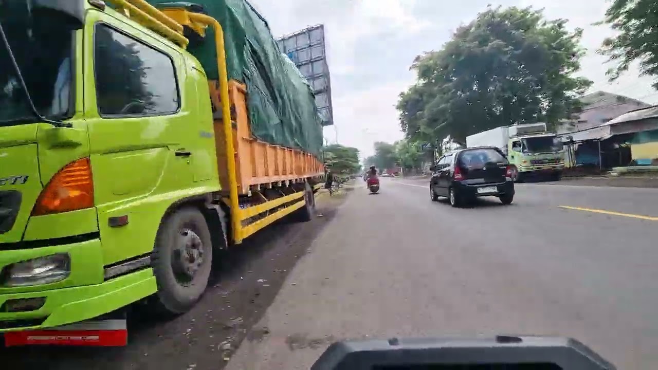Having lunch at Bakso Meledak Bang Bunali 1/2/2026