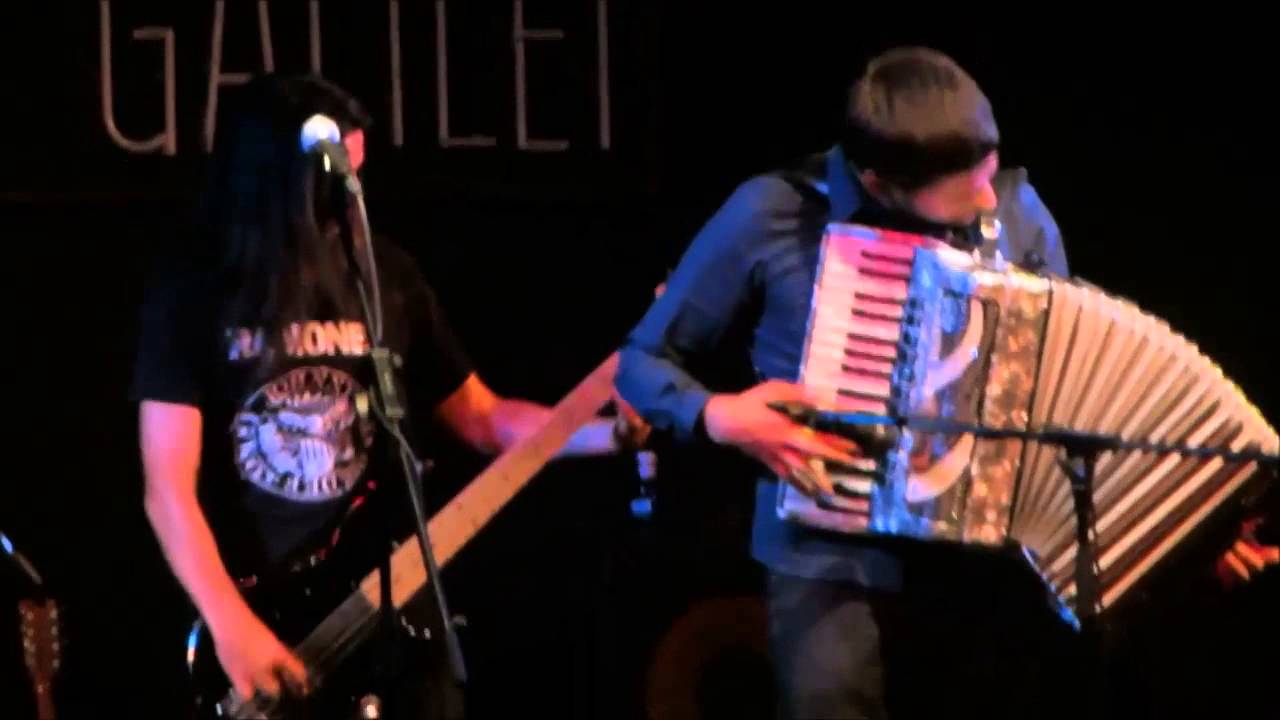 ZOOBAZAR & JORGE ARRIBAS, 