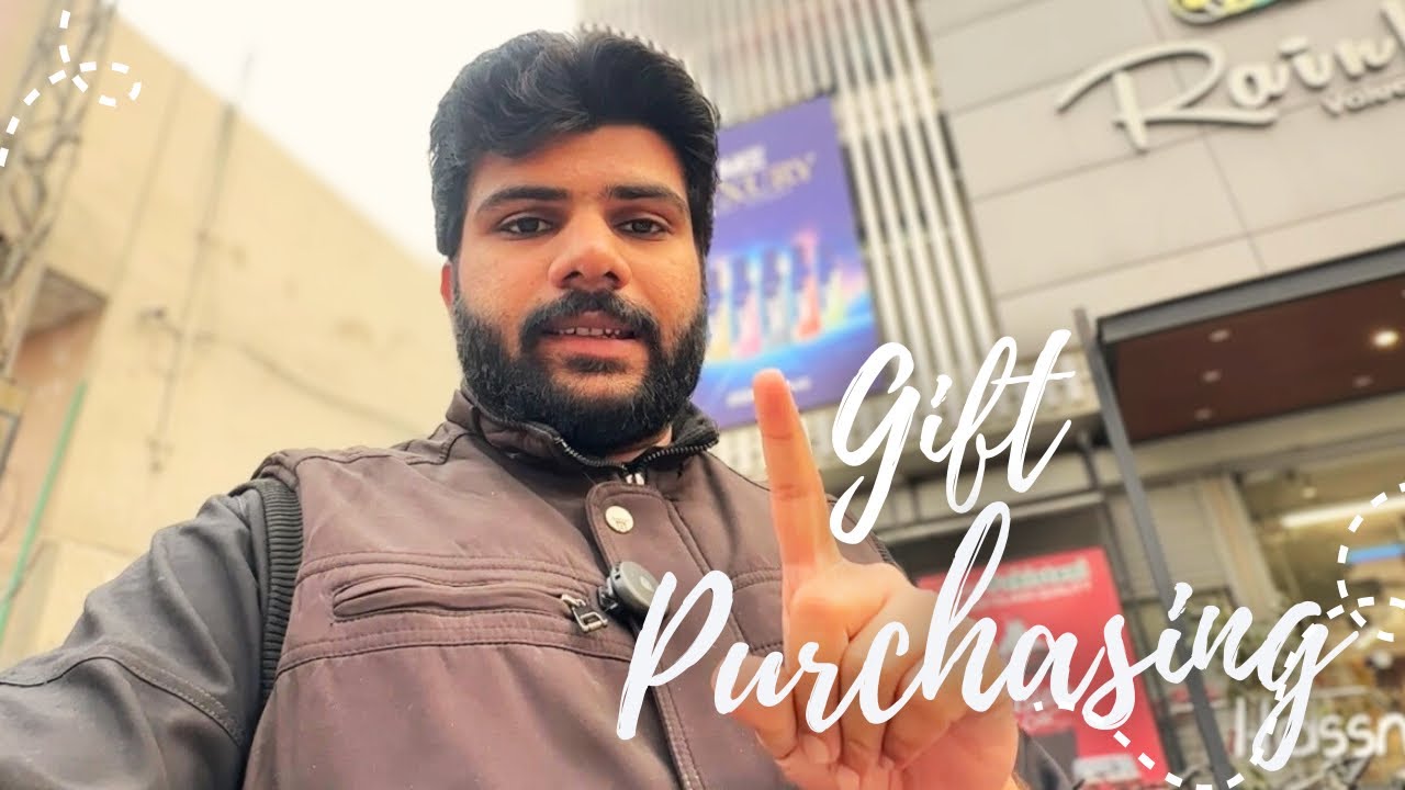 Client k liay Gift Purchase kr Lia ❤️ | Daily Vlog Hassni