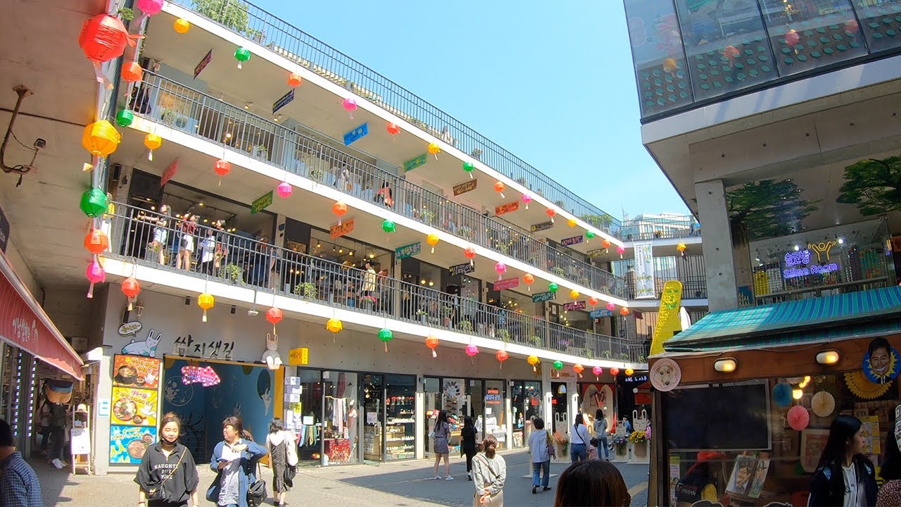 Insadong Market Street | Walking Tour Seoul Korea 4K UHD
