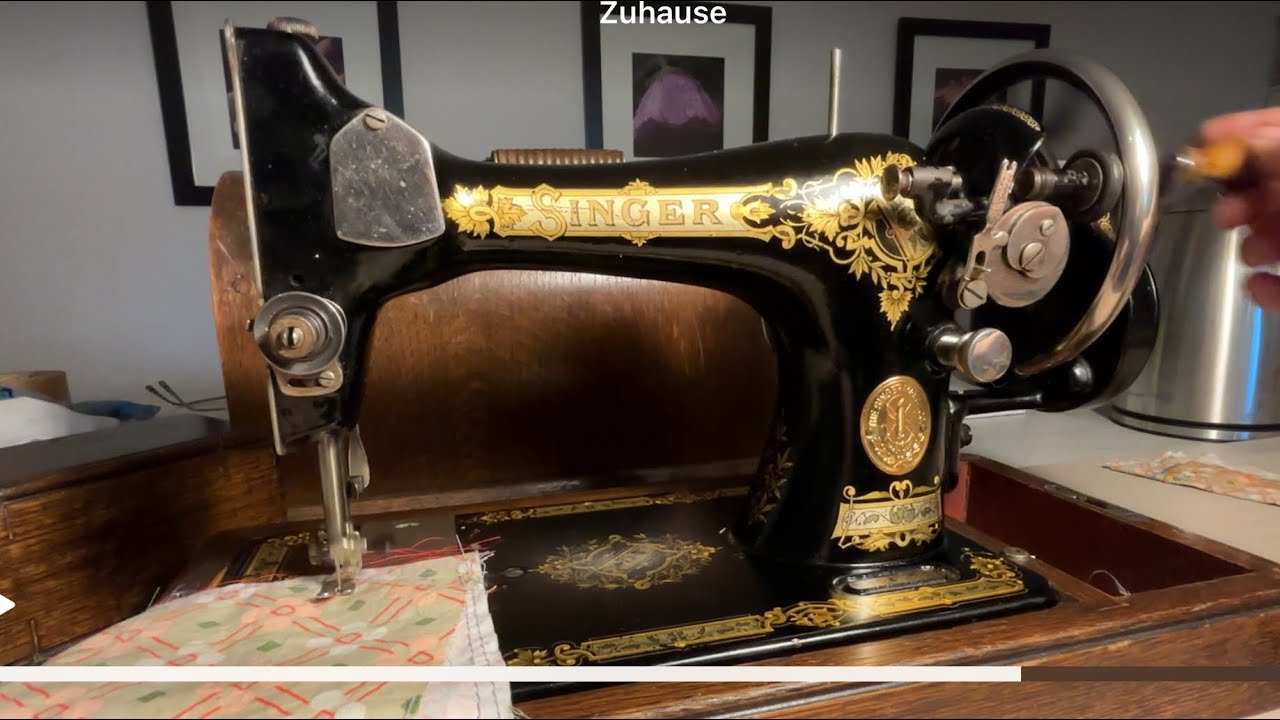 Historische Nähmaschine mit Handkurbel - Singer 28K
