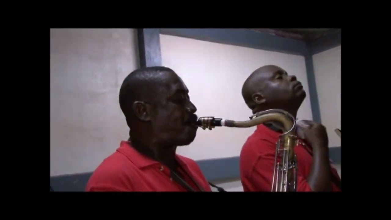 BOSSA COMBO LIVE 2009   COURAGE