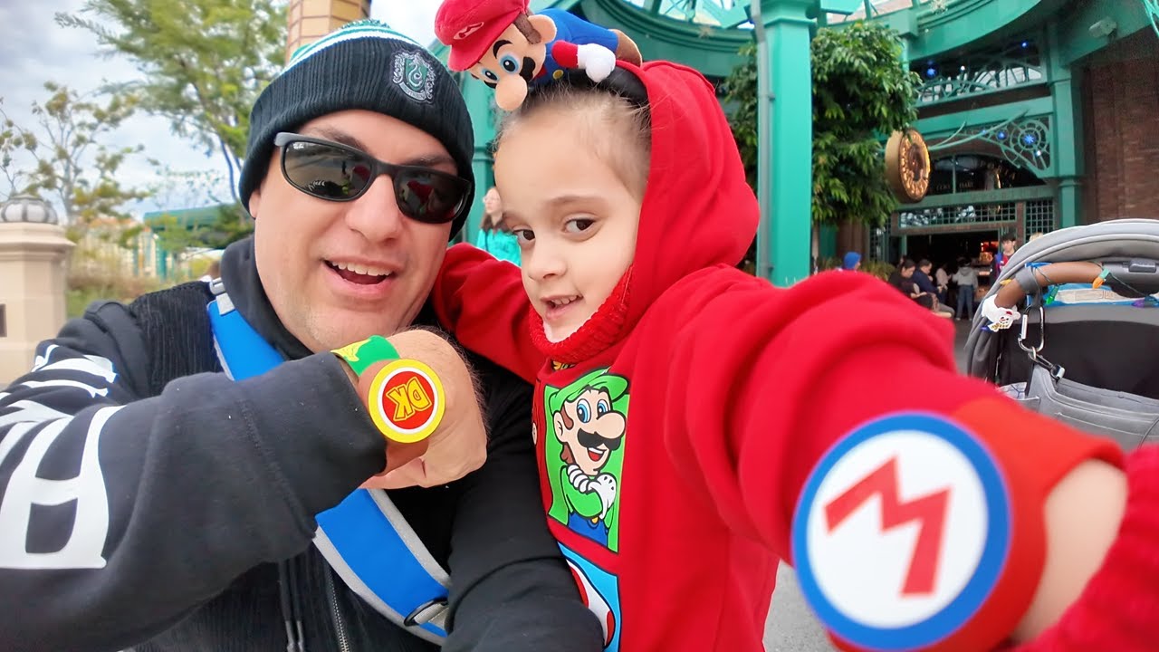 Back to Epic Universe, Holiday Visit, First Time Back In 6 Months! Nintendo World, Wizarding World!