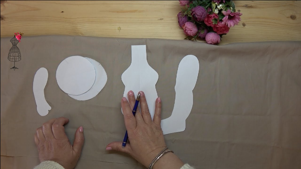 Marcamos Cortamos Cosemos Cuerpo y Rellenamos Piernas de Muñecas ✂🧵👩🎀🌺🎈 Patrones Gratis