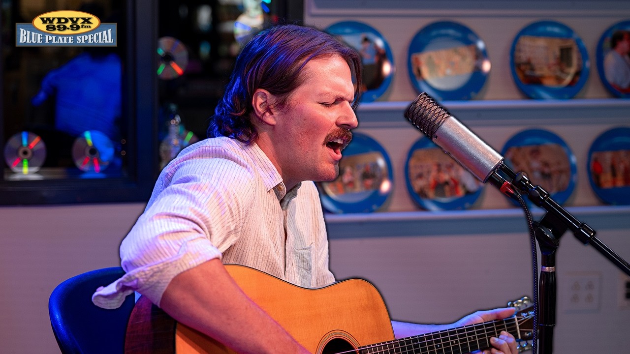 Zach Russell - Million Miles Away | WDVX Blue Plate Special