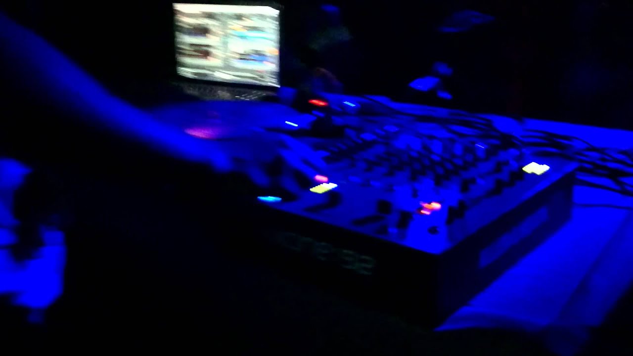 Krzysztof Falkowski live @ NRD klub Toruń [30.05.2014]