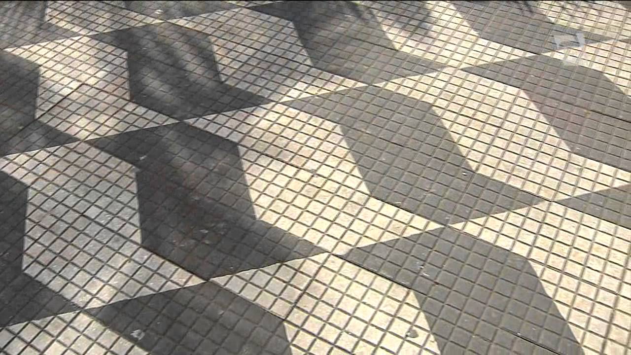 Antigo símbolo paulista sobrevive em calçadas