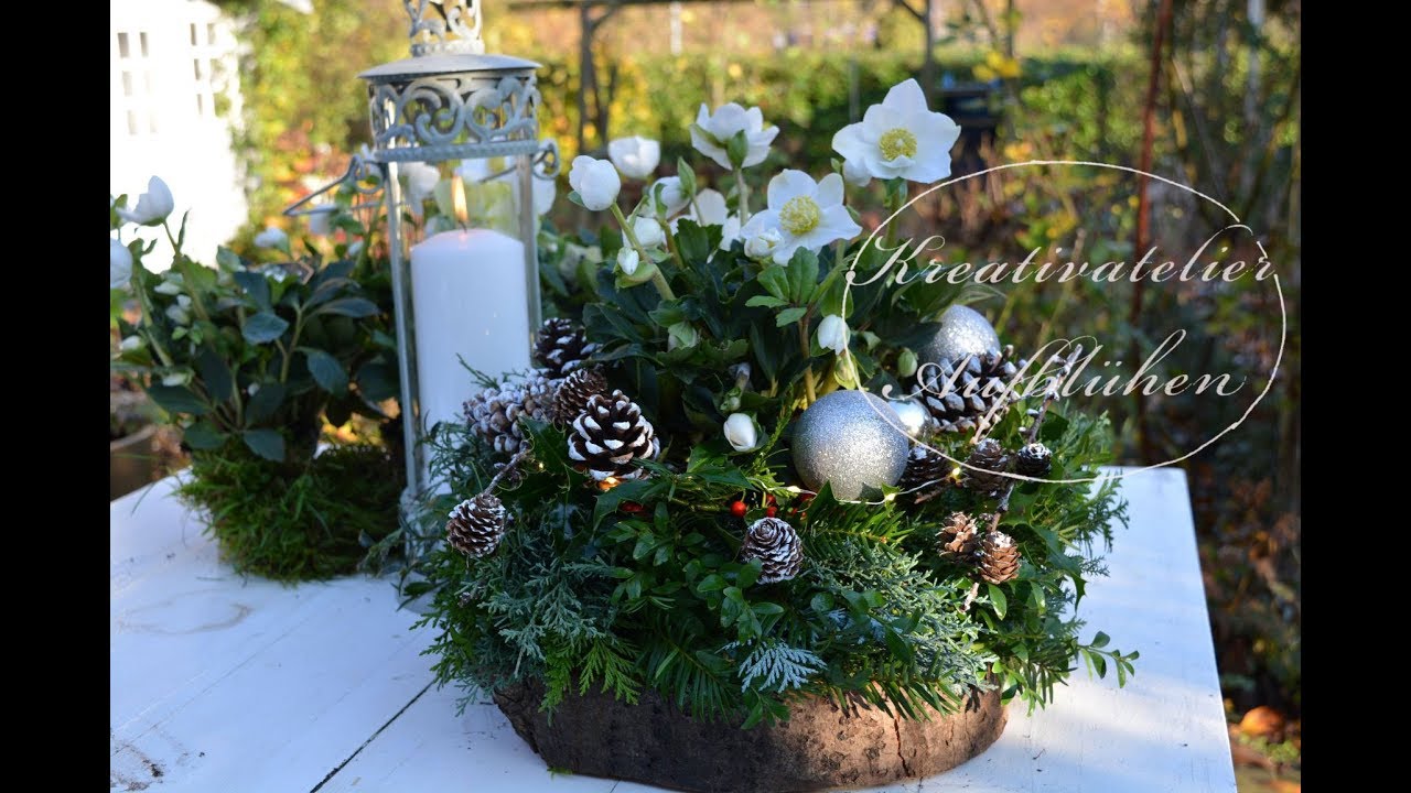 DIY: Edle Weihnachtsdeko für draußen - Weihnachtskranz auf Baumscheibe mit Christrose