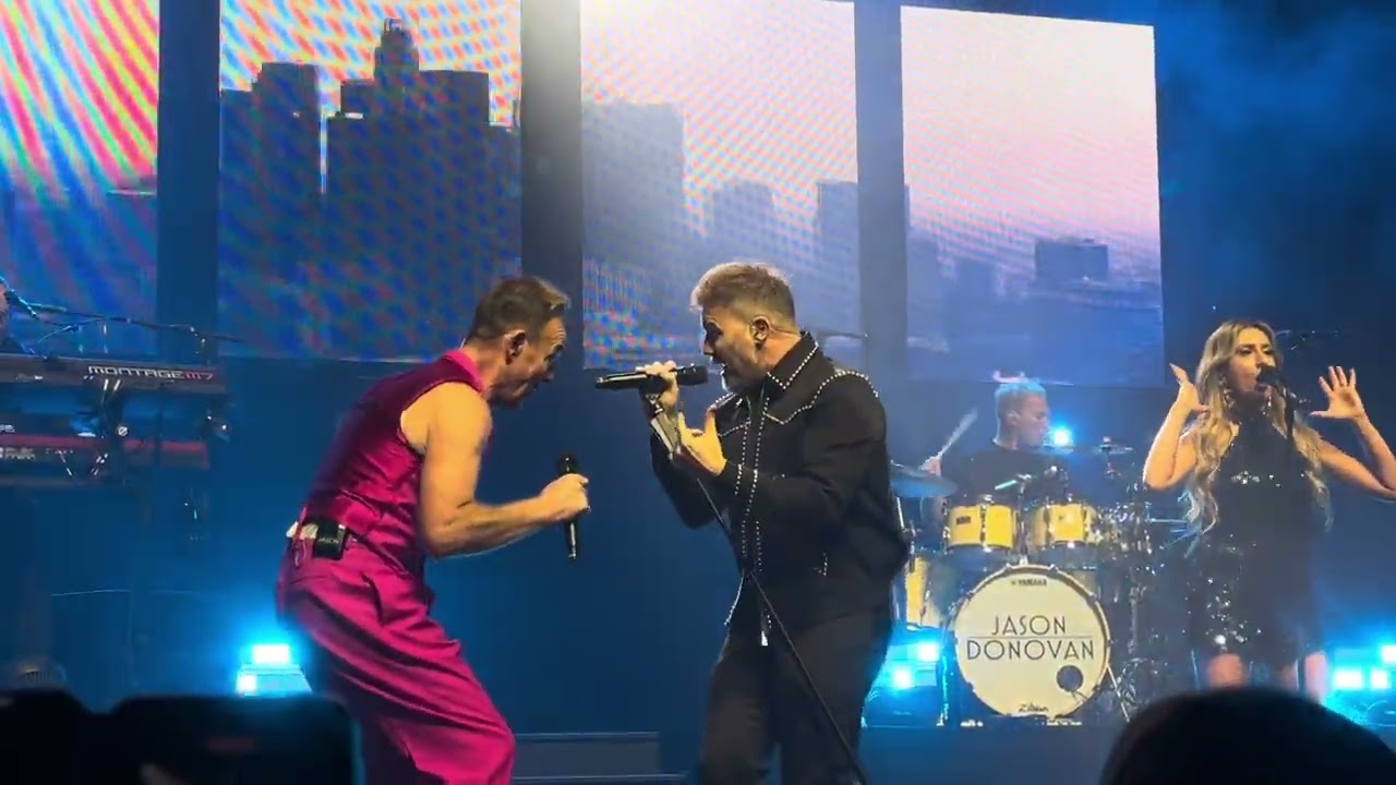 Jason Donovan & Gary Barlow - Greatest Day (Doin’ Fine 25 tour)