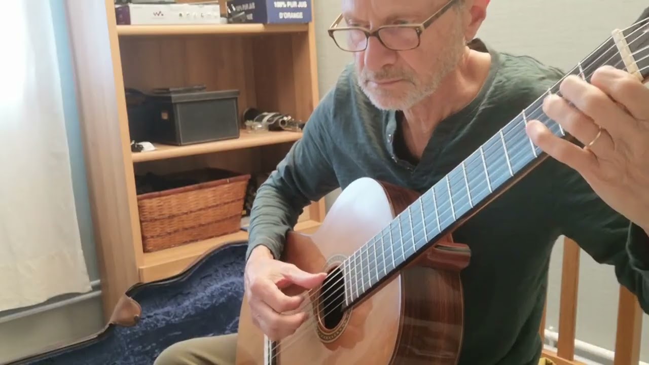 Roland DYENS : N°10 Les ré glissent et portent manteaux