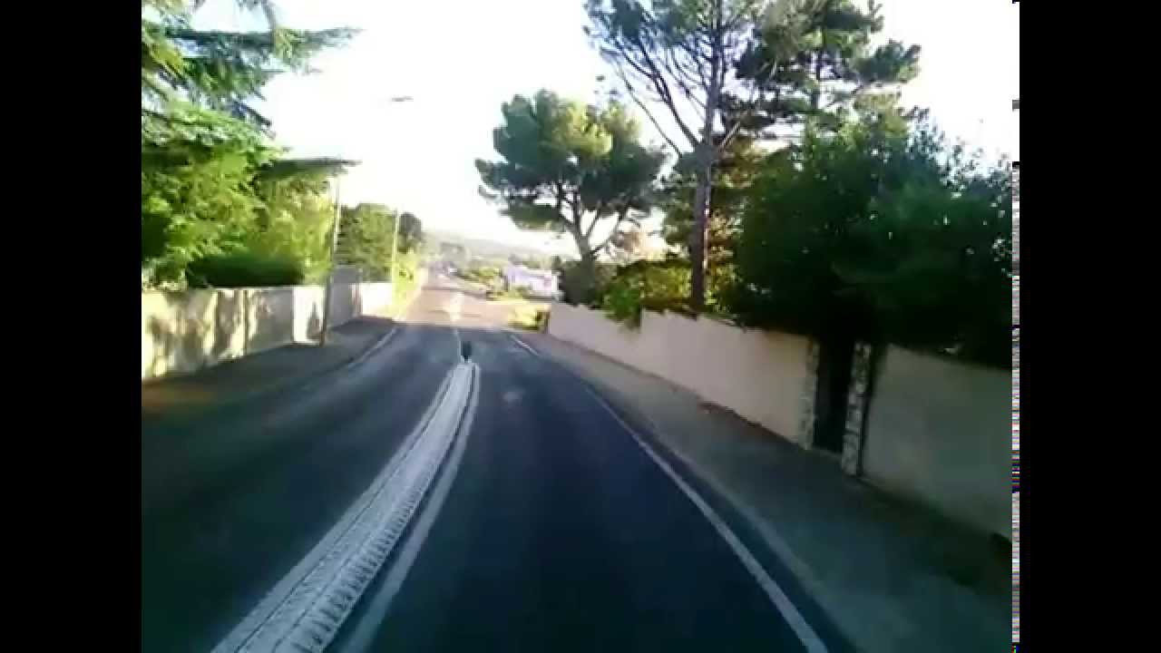 Traversée de Valréas (Vaucluse).