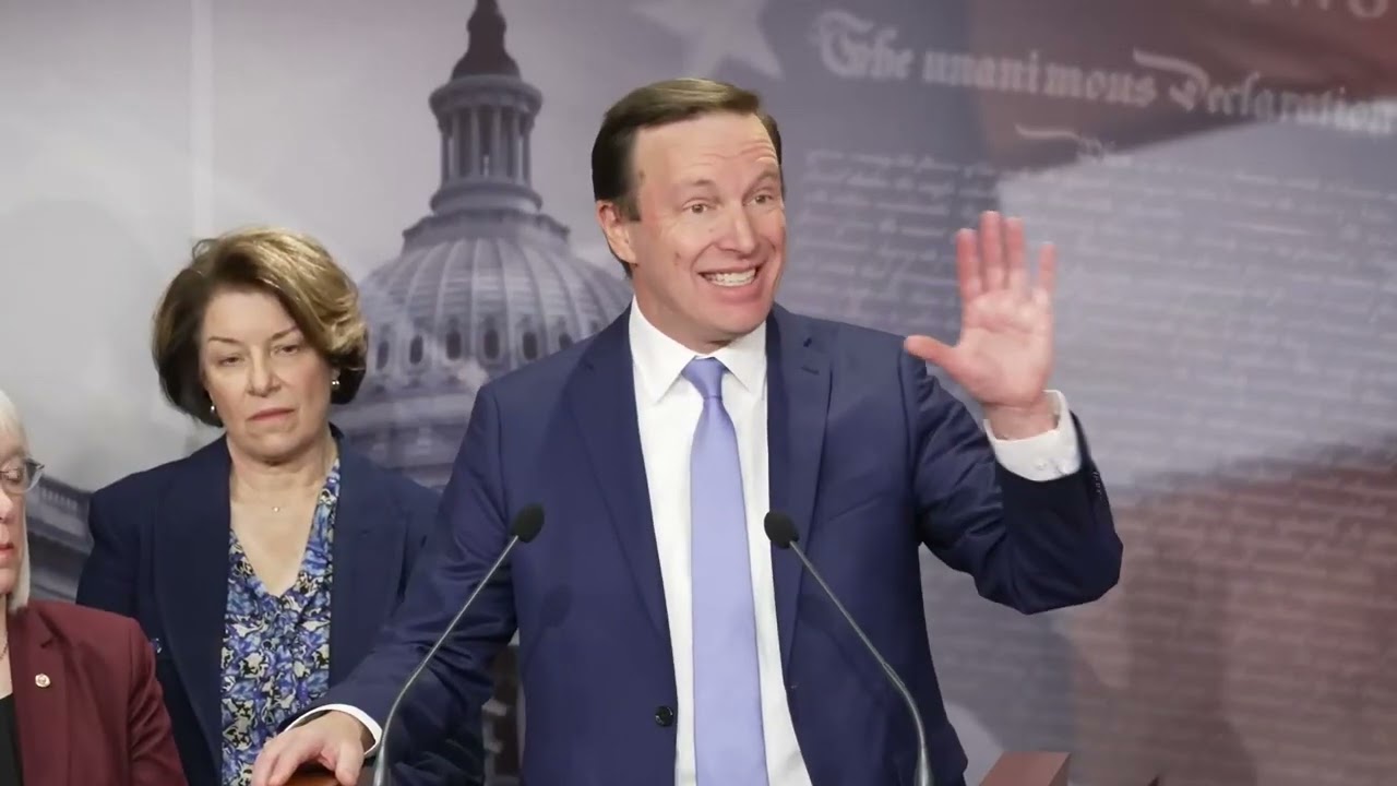 Murphy on Trump Freezing All Federal Grants: This is What a King Does