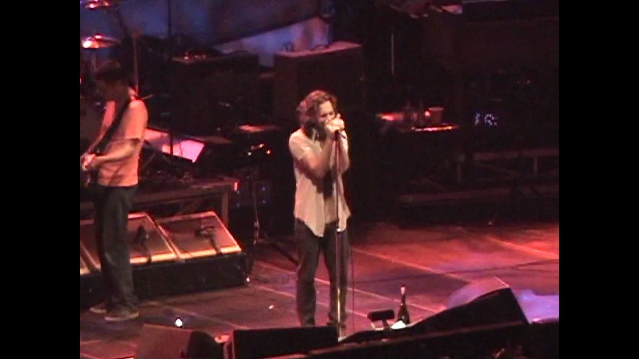 21.) Black (Pearl Jam, Las Vegas 2006)