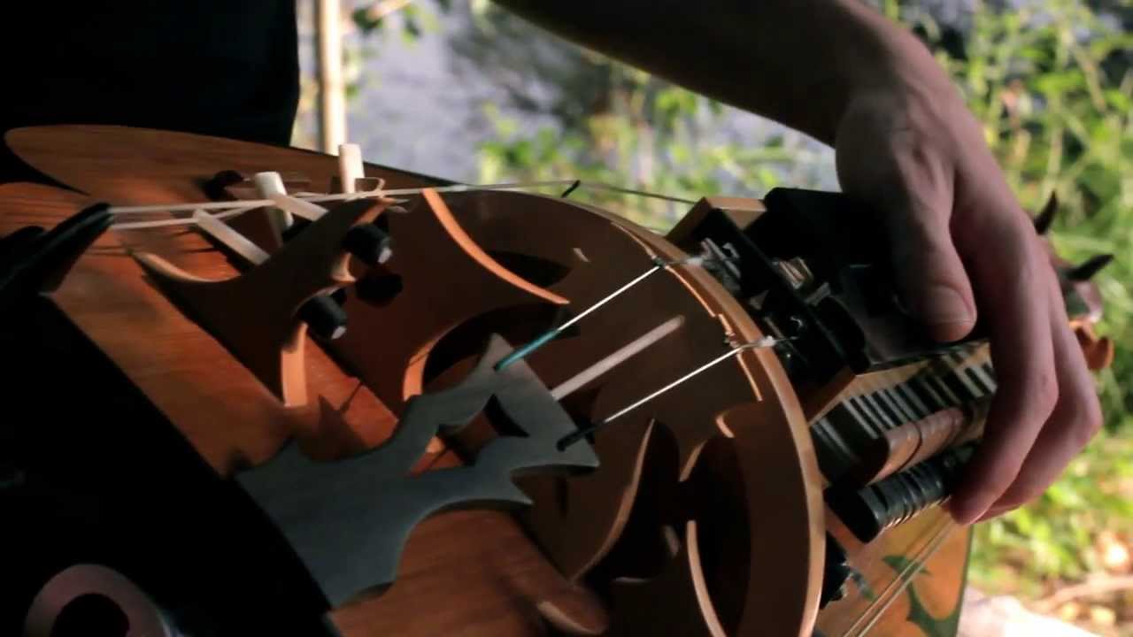 Guilhem Desq - La Libellule et le Baobab (Hurdy Gurdy)