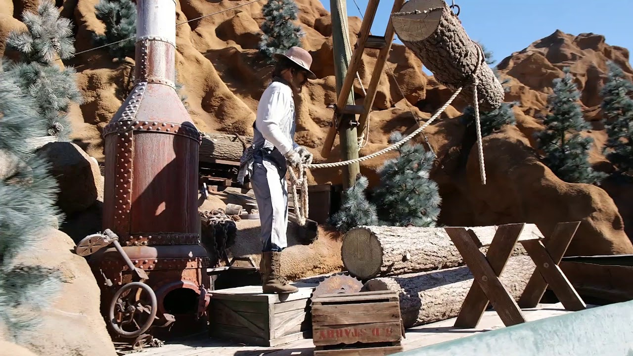 Knott's Berry Farm: Timber Mountain Log Ride 2018