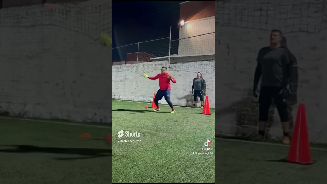 &iexcl;Entrenando! #goalkeeper #gloves #golero #guantesdeportero #motivation