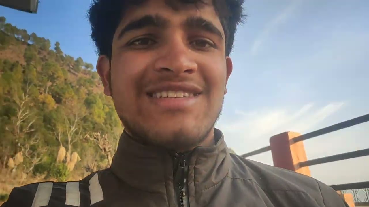Wallet लेने गया… फिर घर का सामान भी ले आया 😄