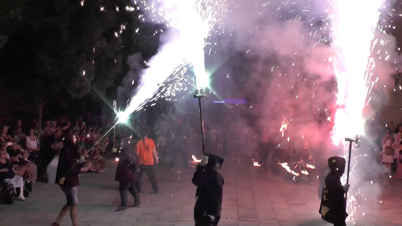 Arrencada 2019 (FM - Sta. Coloma de Cervell&oacute;) - Diables de la Col&ograve;nia G&uuml;ell