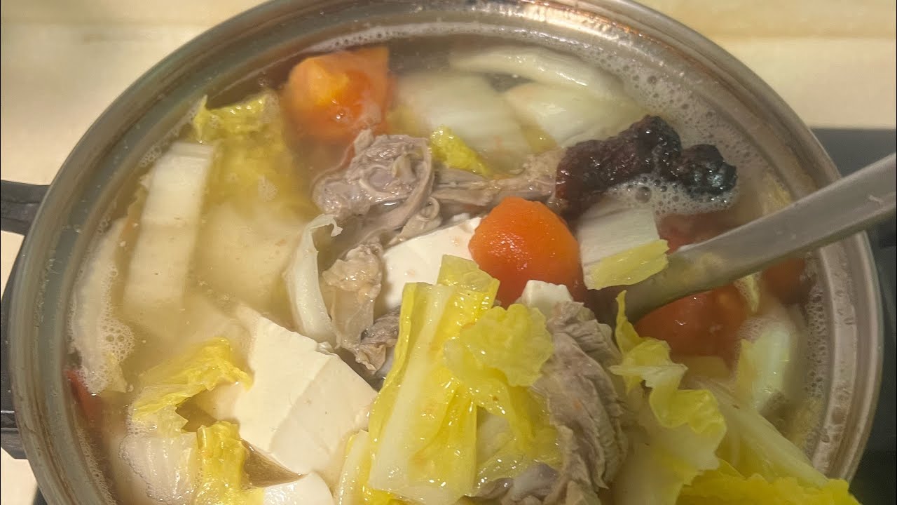 Peking duck soup  easy made at home .