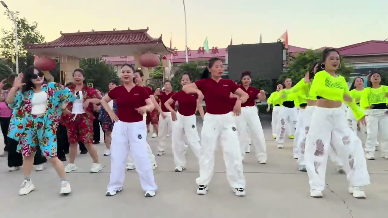 DANCING LADY (FULL VERSION )#DANCE #HAPPYDANCE 