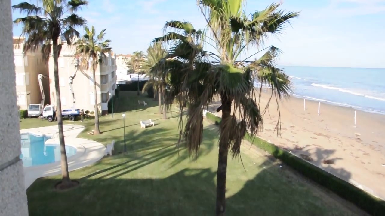 Apartamento primera linea playa Las Marinas Denia