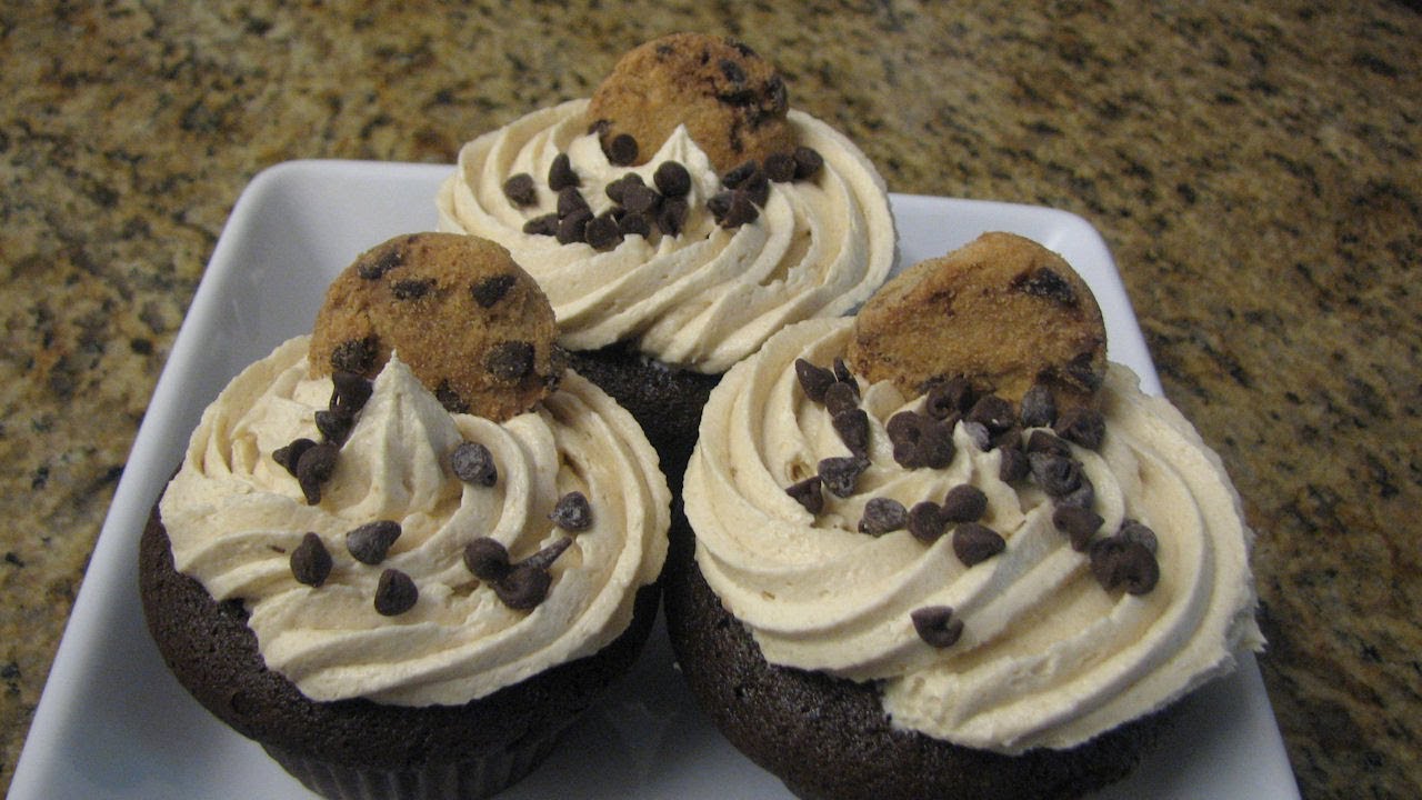 Chocolate Chip Cookie Dough Cupcakes- Lynn's Recipes