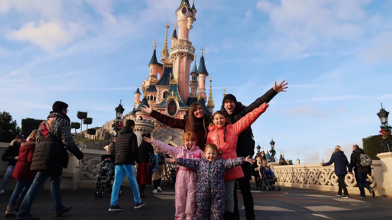DISNEYLAND PARIS TRIP | DAY 2