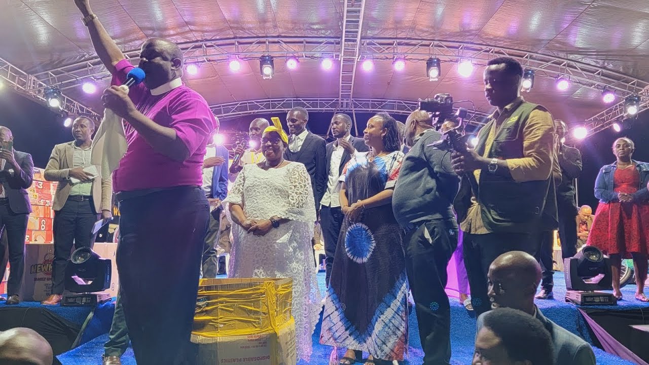 MIRACLES:  BISHOP IBRAHIM |HON . RWAMIRAMA, HON RITAH BWAHIKA. HON. KIBAJU AT PENTECOSTAL CRUSADE 