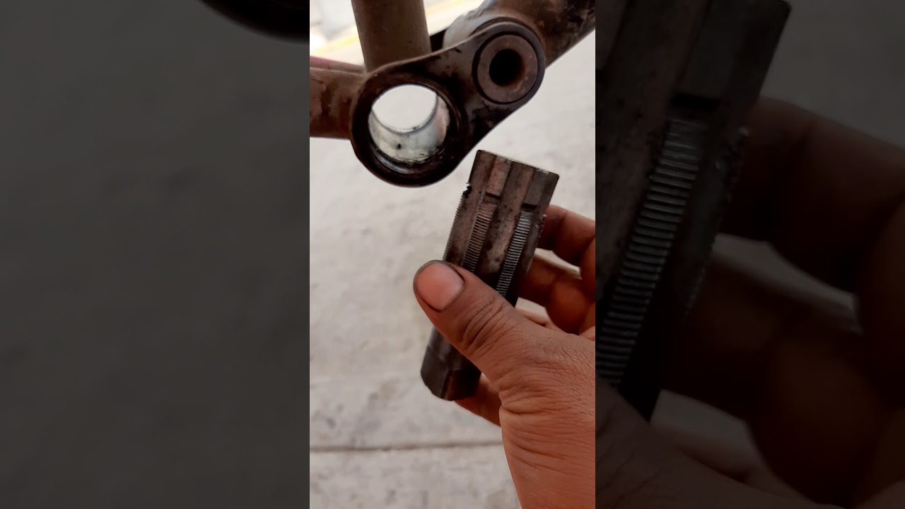 restaurando rosca de caja de pedal de el lado derecho de una bicicleta rodada 26 primera parte