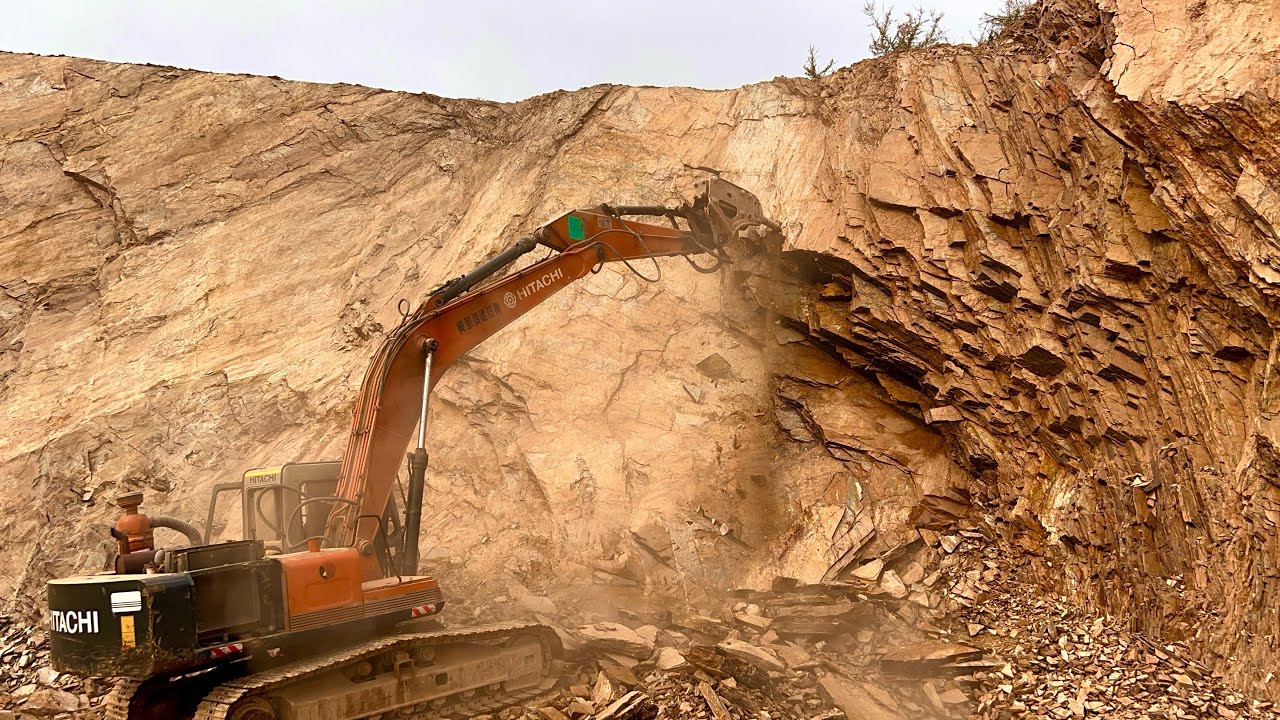 How to break a High mountain with an excavator”Humring and Drilling🚷”Excavator in Action”#excavators