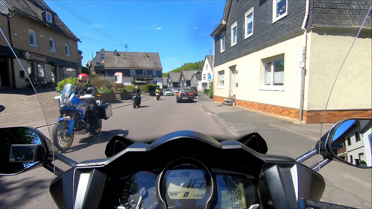 Motor Video FJR1300AE Sauerland tour 6 2022 Banfe - Kirchen