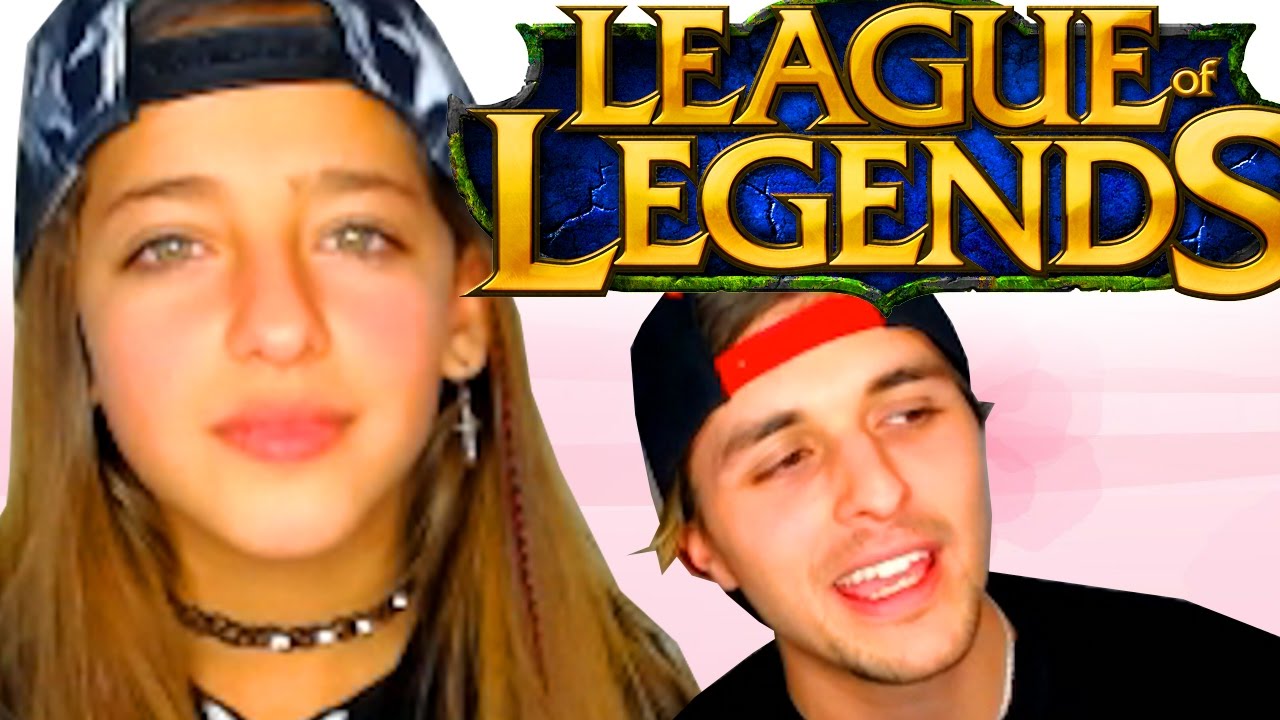 Enseño a mi Hermana A JUGAR League of legends | LoL