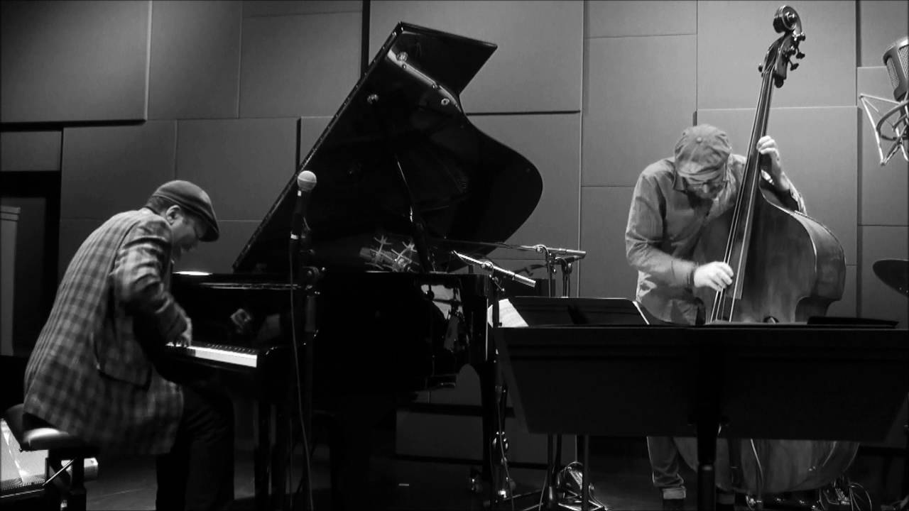 Andile Yenana Quartet: Pedal Point